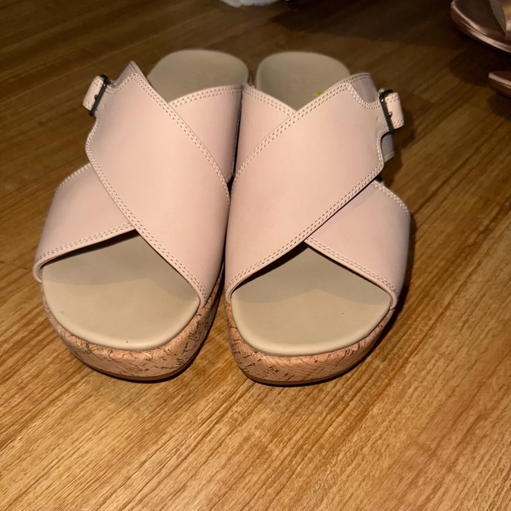 Women’s ABEO Solstice Cross Slide Cuban Sand size 7